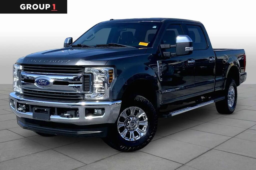 2018 Ford F-250 Super Duty XLT — photo 1 of 13