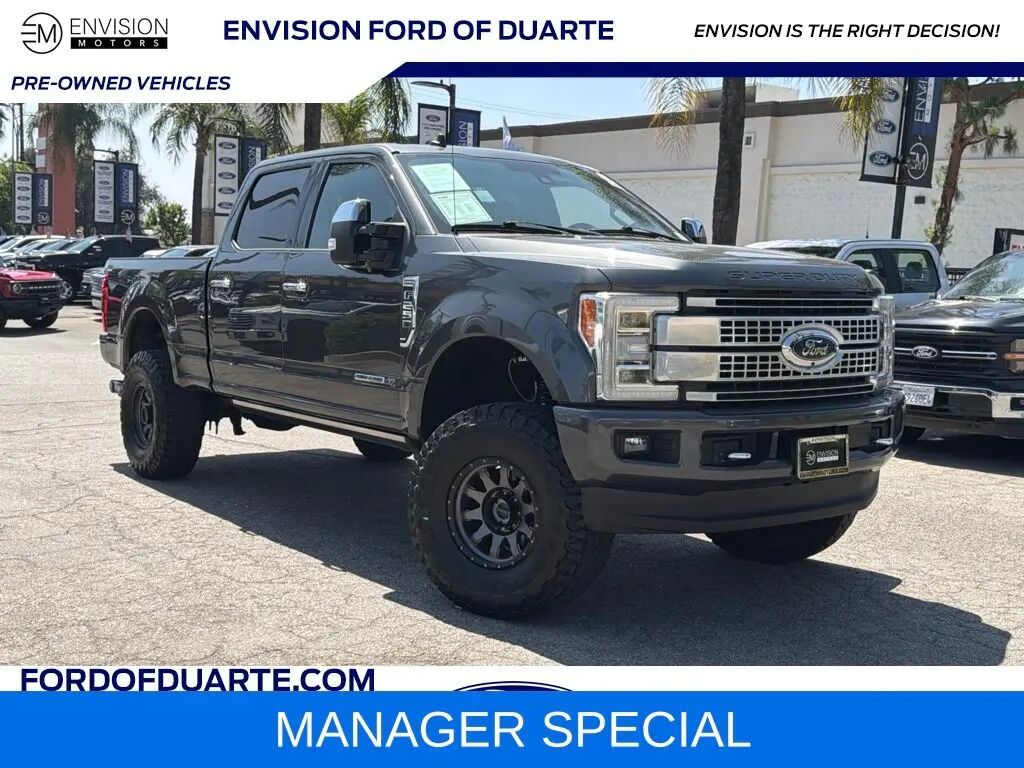 2019 Ford F-250 Super Duty Platinum — photo 1 of 13