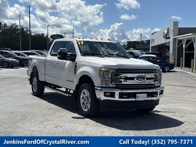 2017 Ford Super Duty F-250 SRW Lariat