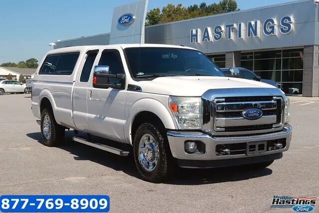 2015 Ford F-250 Super Duty Lariat — photo 1 of 13