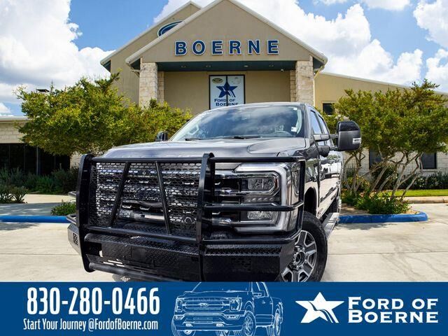 2025 Ford F-250 Super Duty Lariat