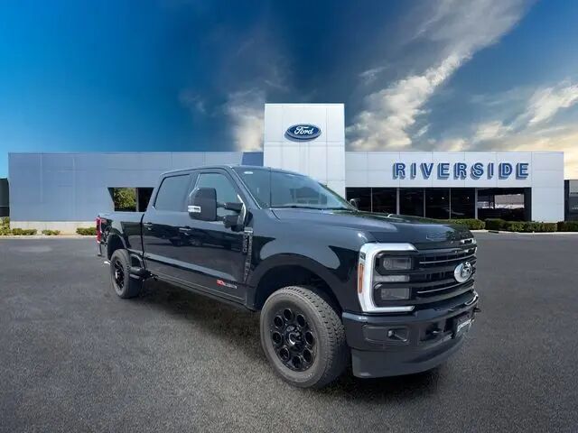 2025 Ford F-250 Super Duty Platinum