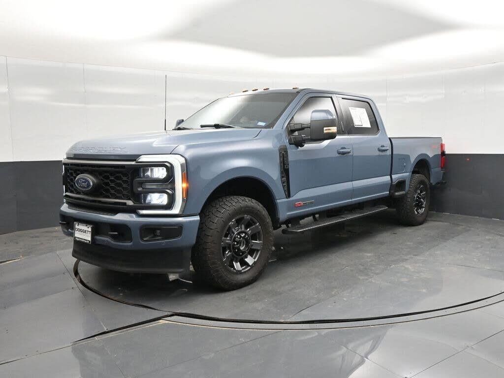 2023 Ford F-250 Super Duty Lariat — photo 1 of 1