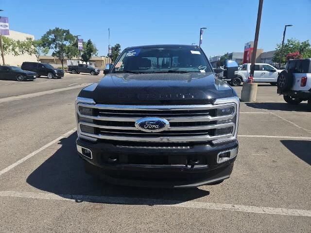 2025 Ford F-250 Super Duty Platinum
