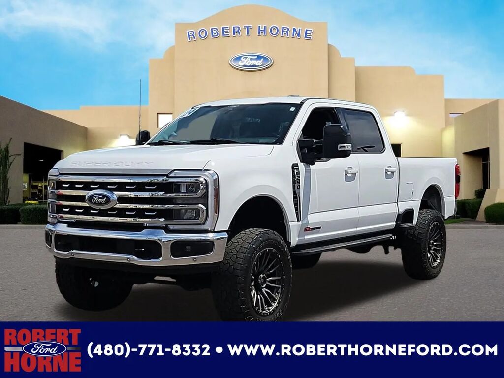 2024 Ford F-250 Super Duty Lariat — photo 1 of 13