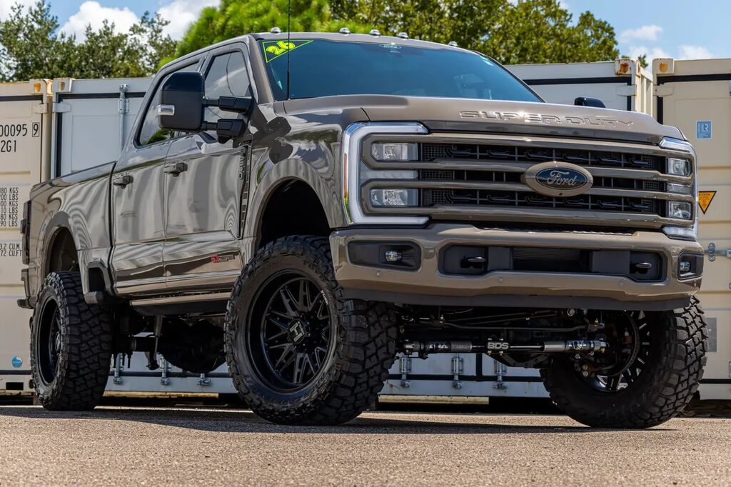 2026 Ford F-250 Super Duty Lariat — photo 1 of 13
