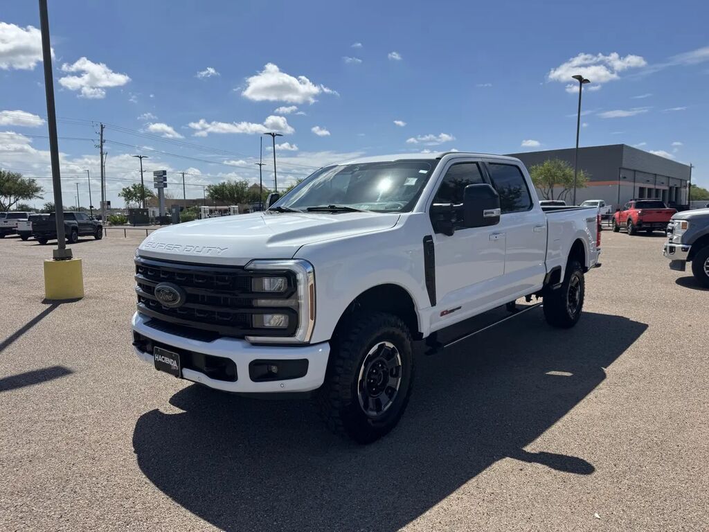 2024 Ford F-250 Super Duty Lariat — photo 1 of 13