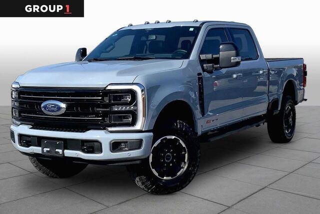 2025 Ford F-250 Super Duty Platinum