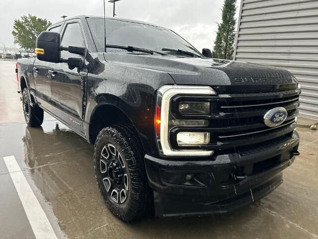 2025 Ford F-250 Super Duty Platinum
