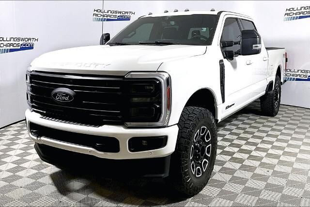2025 Ford F-250 Super Duty Platinum