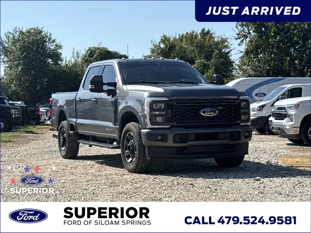 2023 Ford F-250 Super Duty Lariat — photo 1 of 6