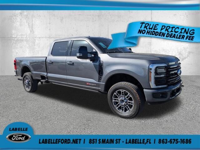 2025 Ford F-250 Super Duty Platinum