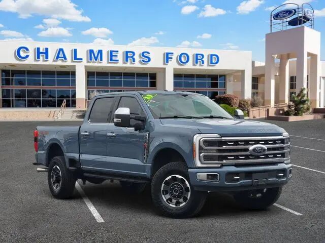 2023 Ford F-250 Super Duty Platinum — photo 1 of 13
