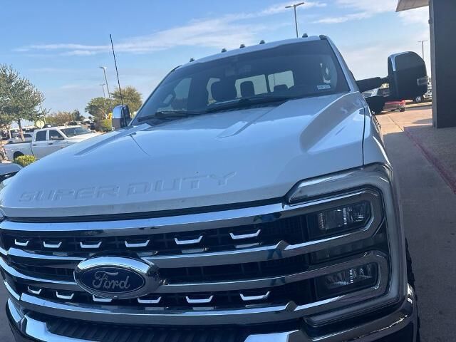 2023 Ford F-250 Super Duty Lariat