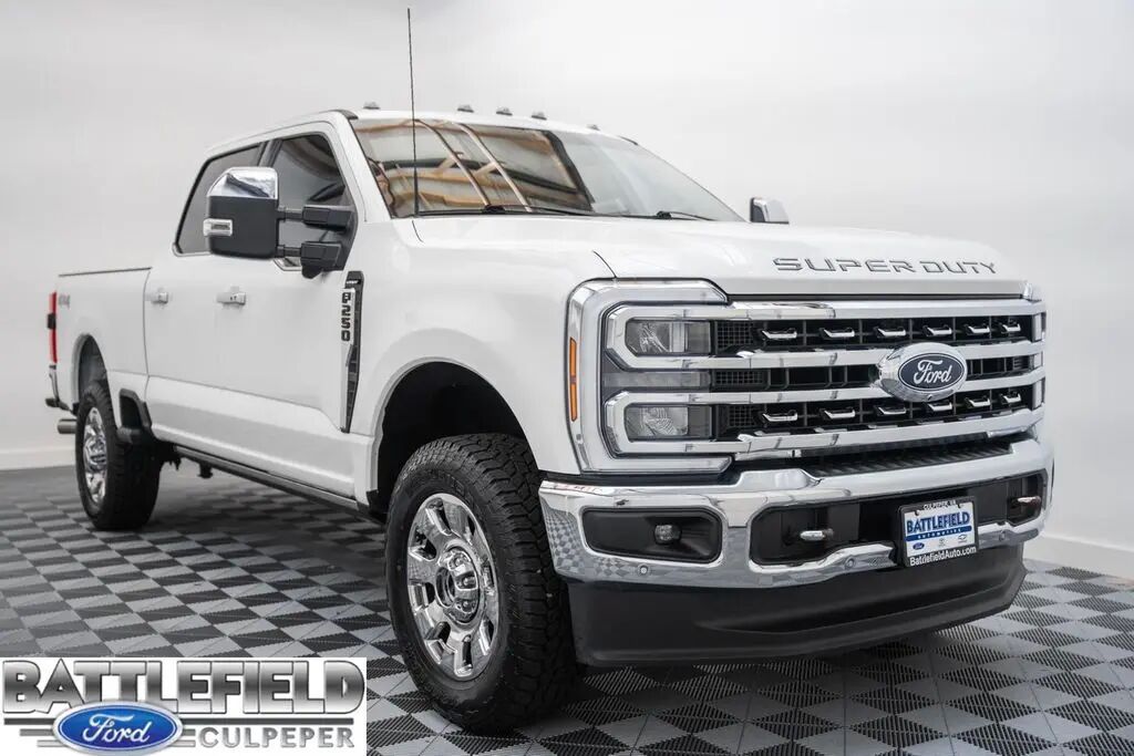 2024 Ford F-250 Super Duty Lariat — photo 1 of 8