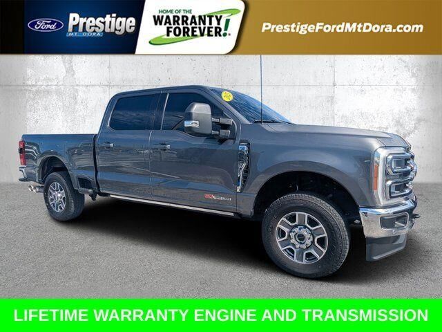 2023 Ford F-250 Super Duty Lariat — photo 1 of 4