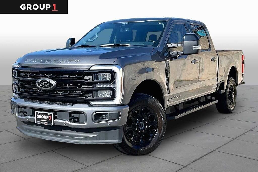 2024 Ford F-250 Super Duty Lariat — photo 1 of 1