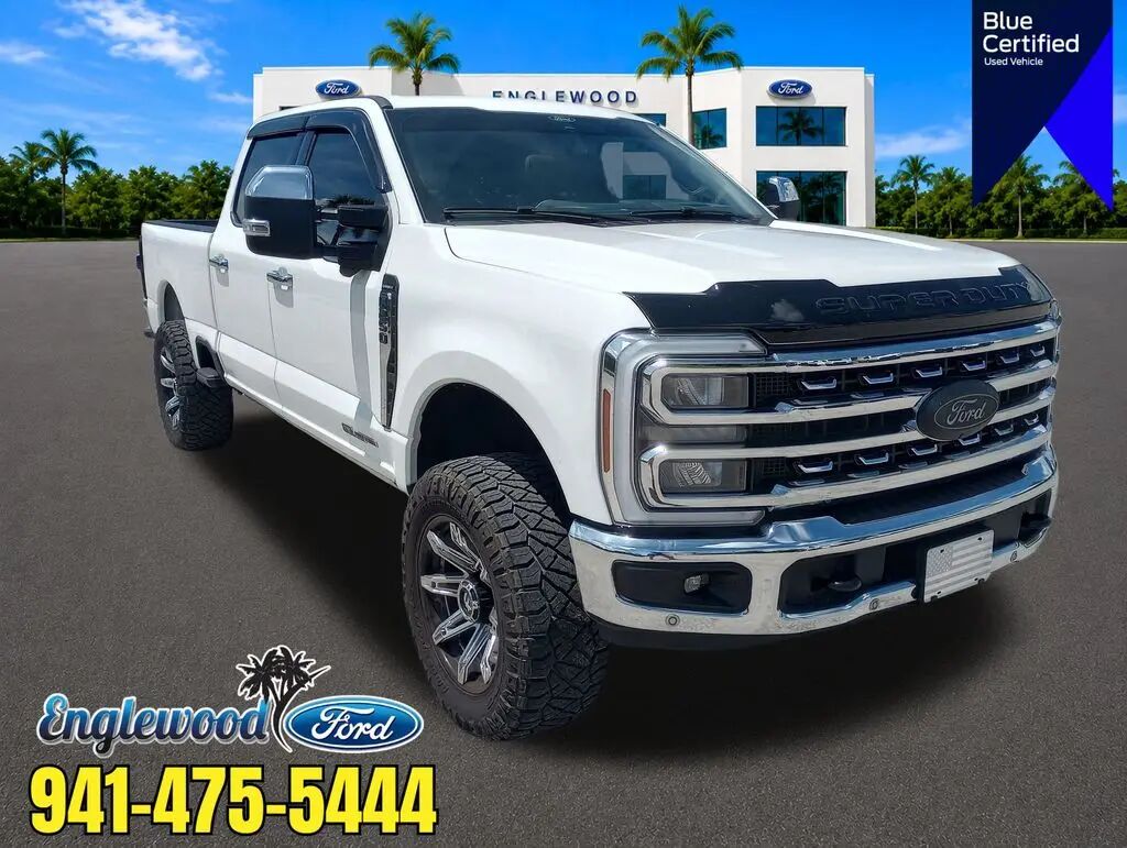 2025 Ford F-250 Super Duty Lariat — photo 1 of 13