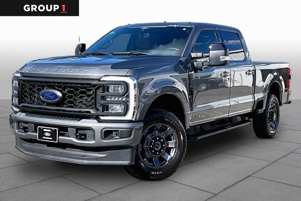 2024 Ford F-250 Super Duty Lariat — photo 1 of 1