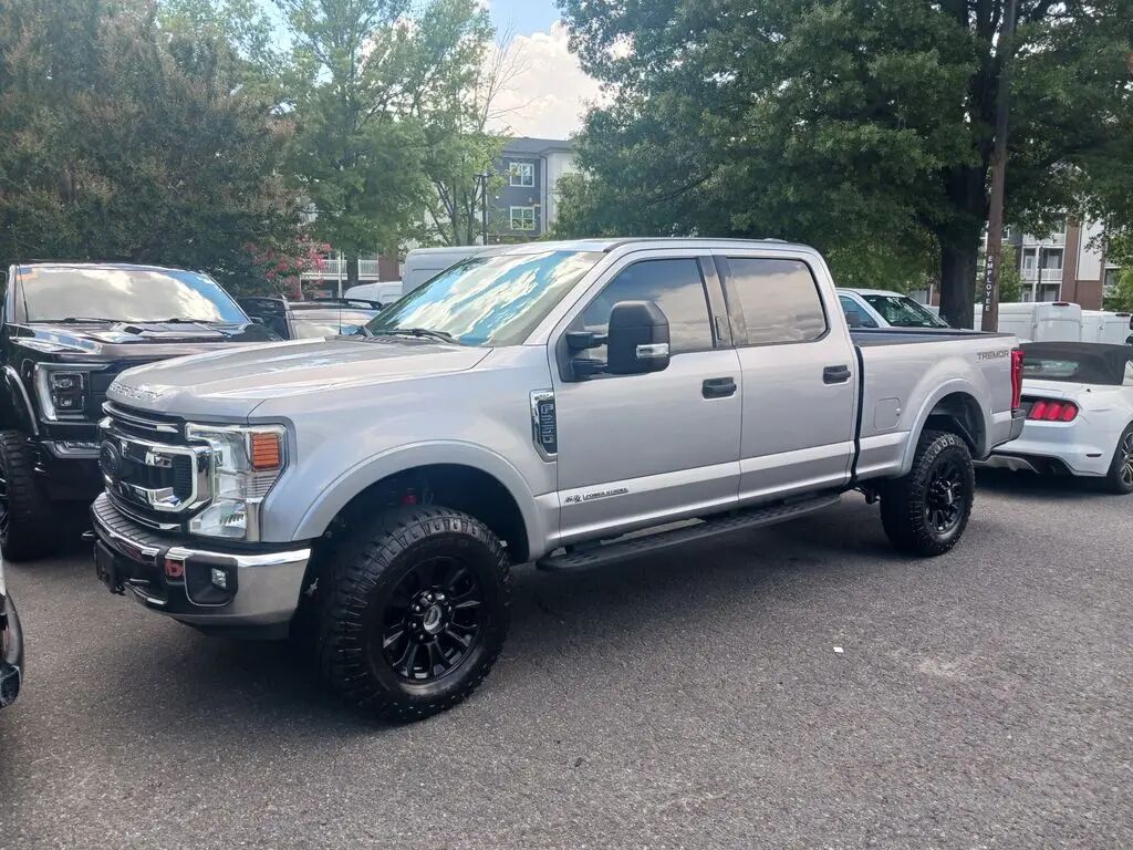 2021 Ford F-250 Super Duty XLT — photo 1 of 12
