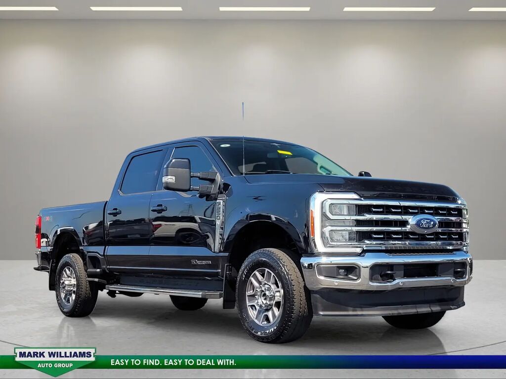 2023 Ford F-250 Super Duty Lariat — photo 1 of 13