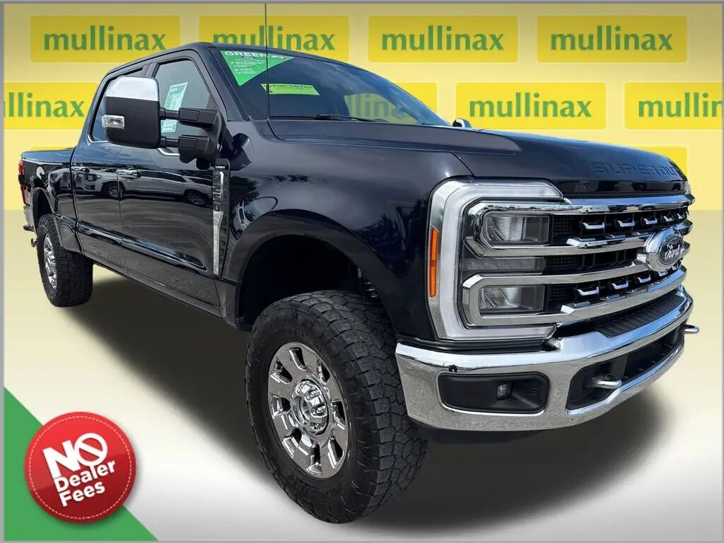 2023 Ford F-250 Super Duty Lariat — photo 1 of 13