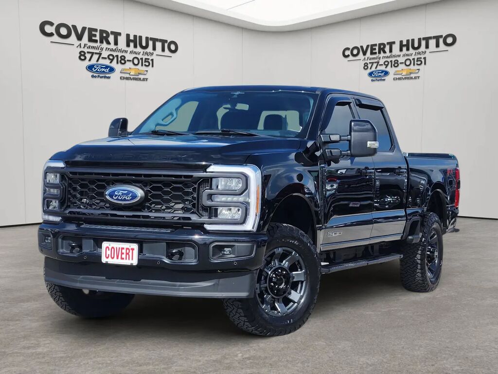 2023 Ford F-250 Super Duty Lariat — photo 1 of 13