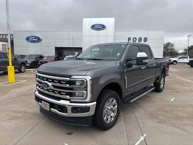 2025 Ford F-250 Super Duty Lariat