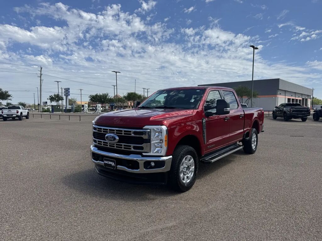 2023 Ford F-250 Super Duty XLT — photo 1 of 13