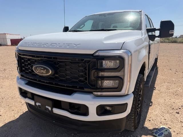 2025 Ford F-250 Super Duty XLT
