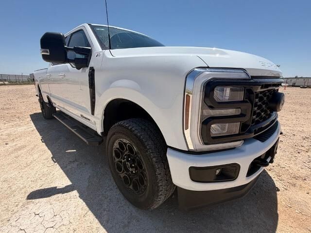 2025 Ford F-250 Super Duty XLT