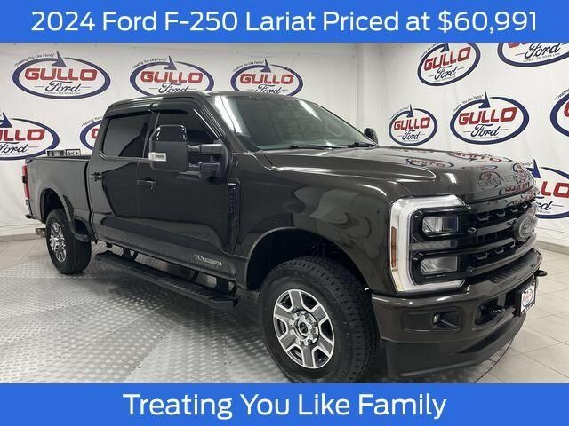 2024 Ford F-250 Super Duty Lariat — photo 1 of 13