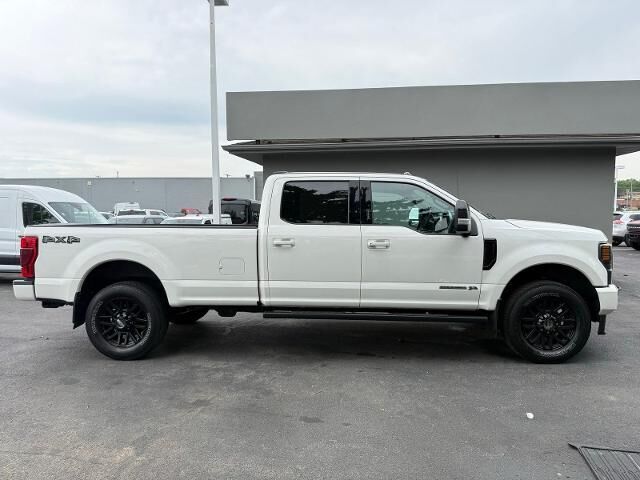 2022 Ford F-250 Super Duty Lariat — photo 1 of 7