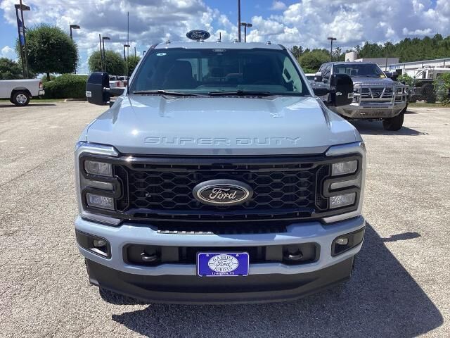2025 Ford F-250 Super Duty Lariat