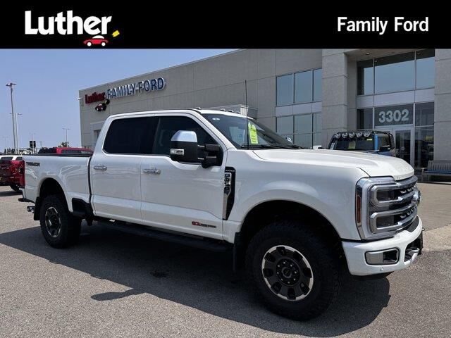 2024 Ford F-350 Super Duty Platinum — photo 1 of 4