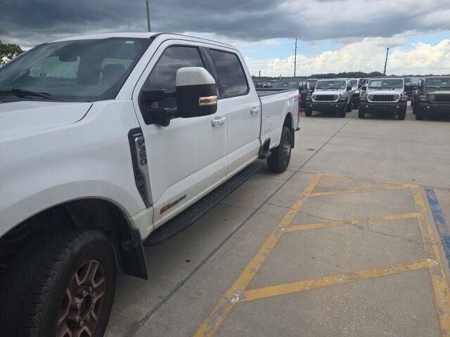 2023 Ford F-350 Super Duty Lariat