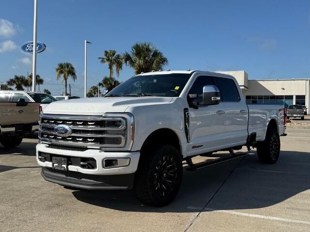 2023 Ford F-350 Super Duty Platinum