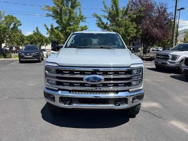 2025 Ford F-350 Super Duty Lariat