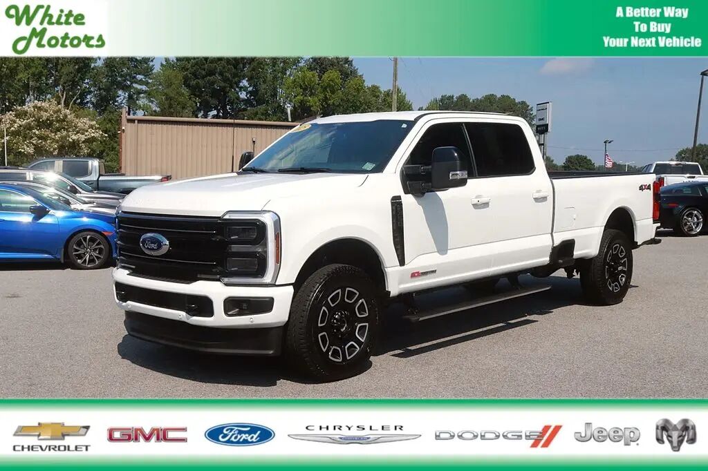 2025 Ford F-350 Super Duty Platinum — photo 1 of 13