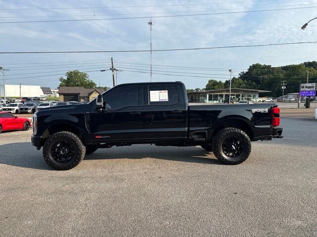 2025 Ford F-350 Super Duty Lariat