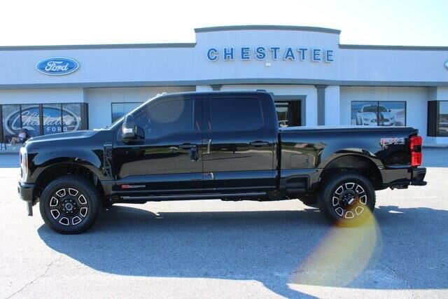 2025 Ford F-350 Super Duty Platinum