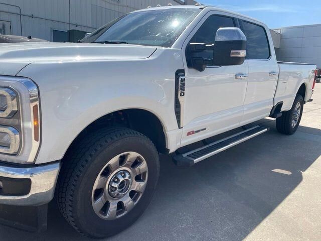 2026 Ford F-350 Super Duty Lariat