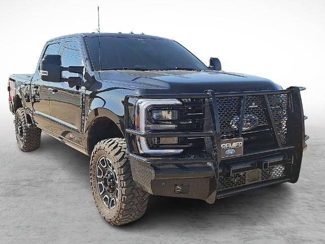 2025 Ford F-350 Super Duty Platinum
