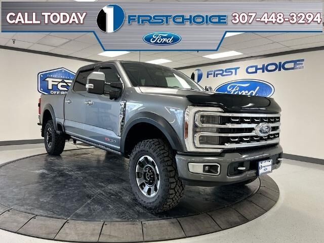 2024 Ford F-350 Super Duty Platinum — photo 1 of 13