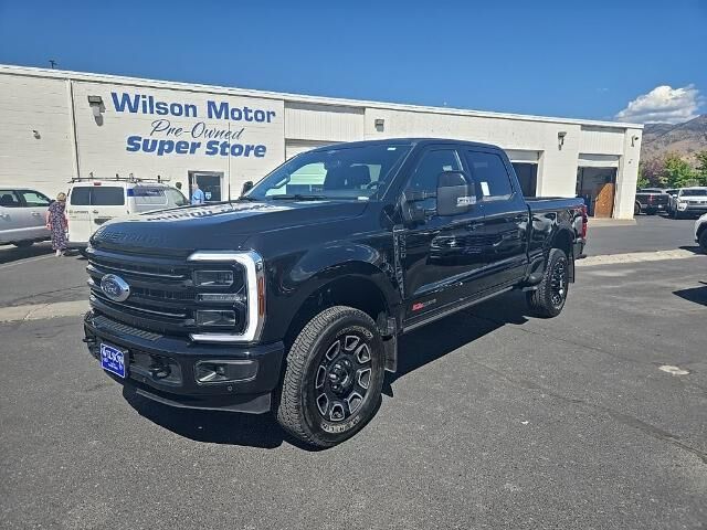 2025 Ford F-350 Super Duty Platinum