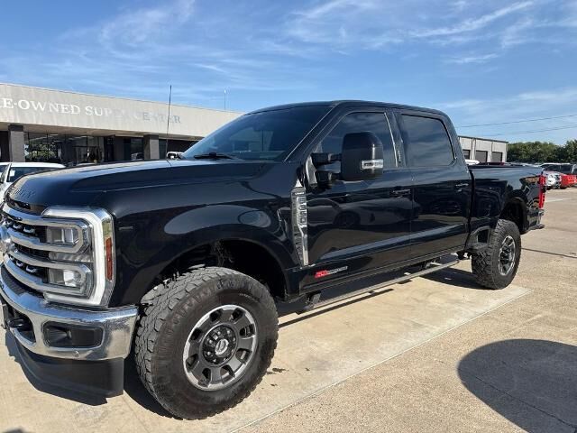 2024 Ford F-350 Super Duty Lariat — photo 1 of 13