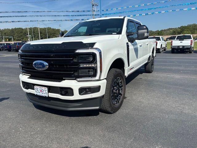 2026 Ford F-350 Super Duty Platinum