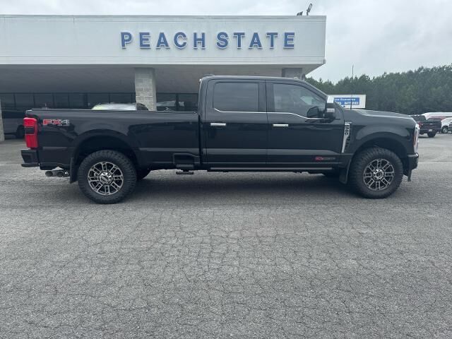2025 Ford F-350 Super Duty Platinum