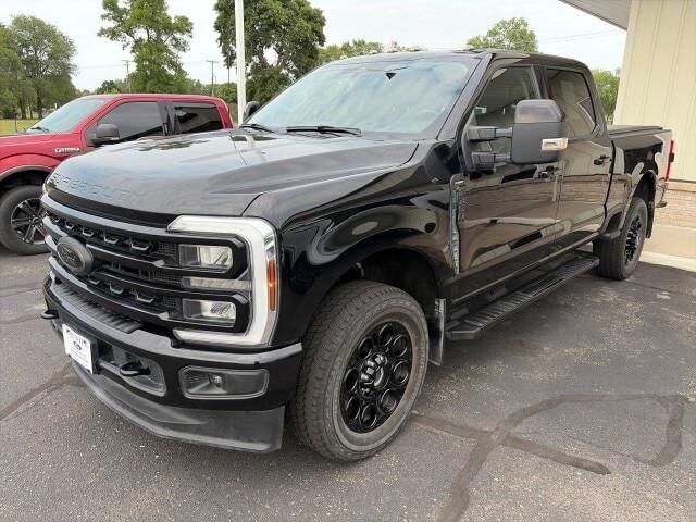 2024 Ford F-350 Super Duty Lariat — photo 1 of 13