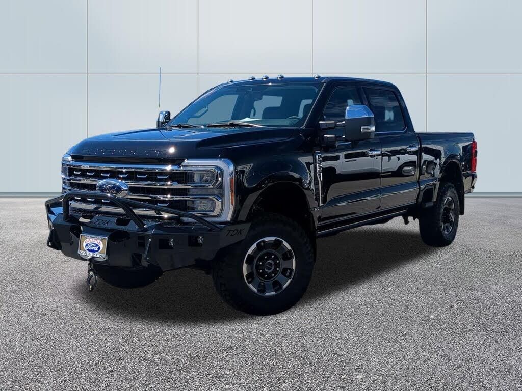 2024 Ford F-350 Super Duty Lariat — photo 1 of 1